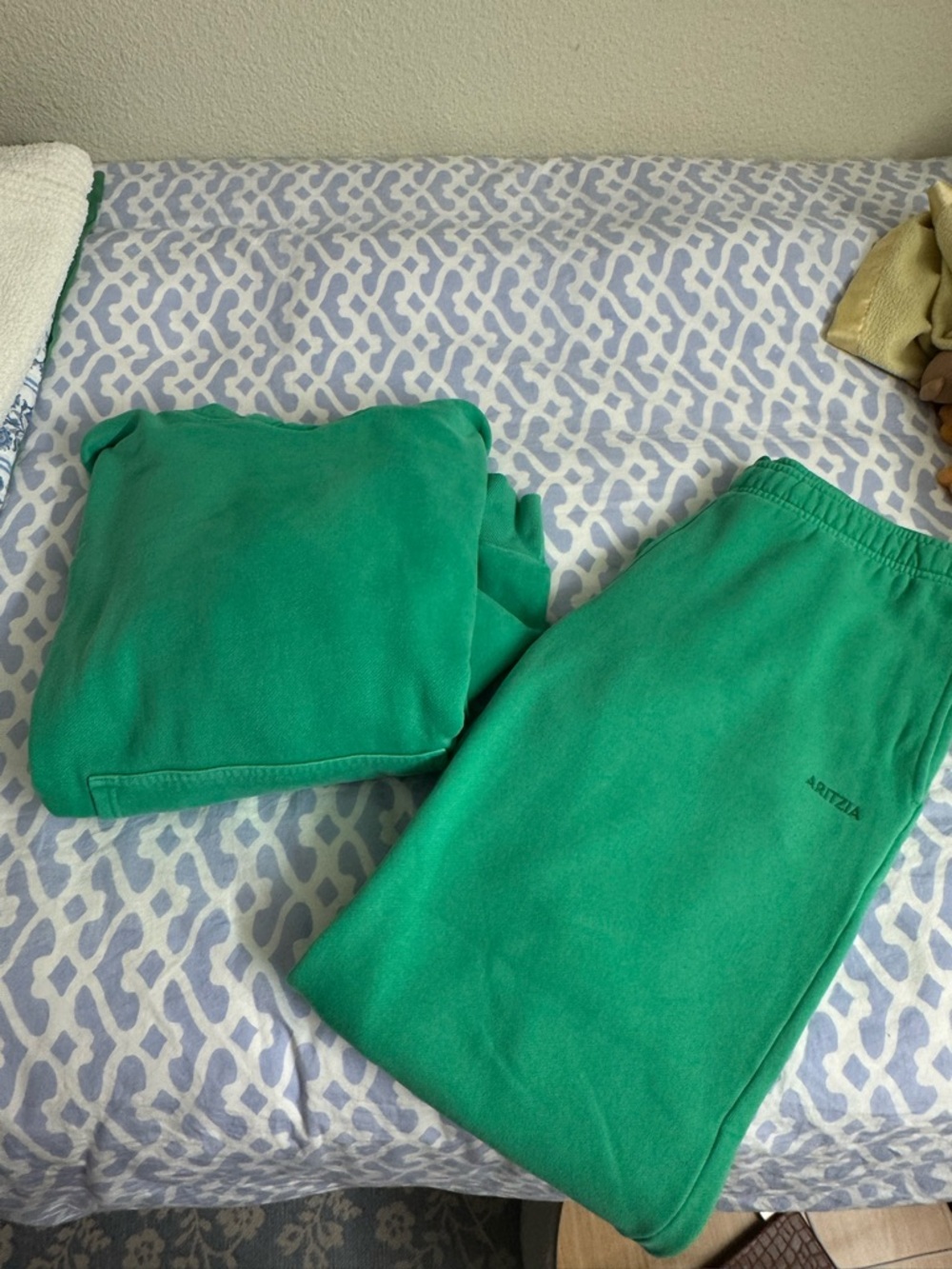 Aritzia Green Sweatset